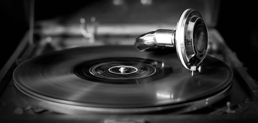 Програвач вінілових платівок: ретро чи новий тренд?