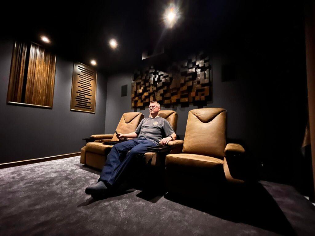 Професійний домашній кінотеатр: як створити кінозал мрії
