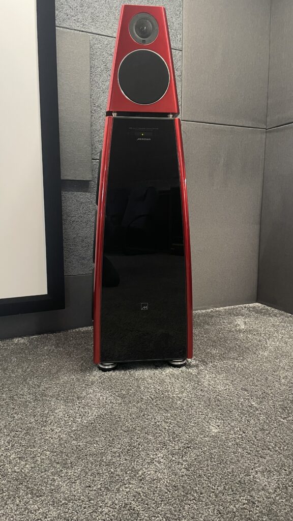 DSP8000 XE: витвір мистецтва у світі акустичних систем від Meridian Audio